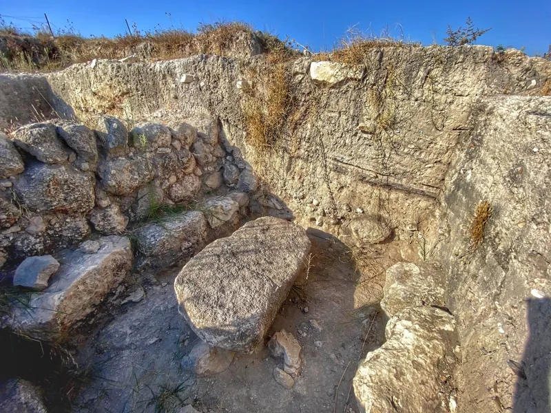 beth shemesh ark stone