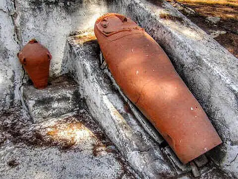 Philistine-street-antropoid-coffin